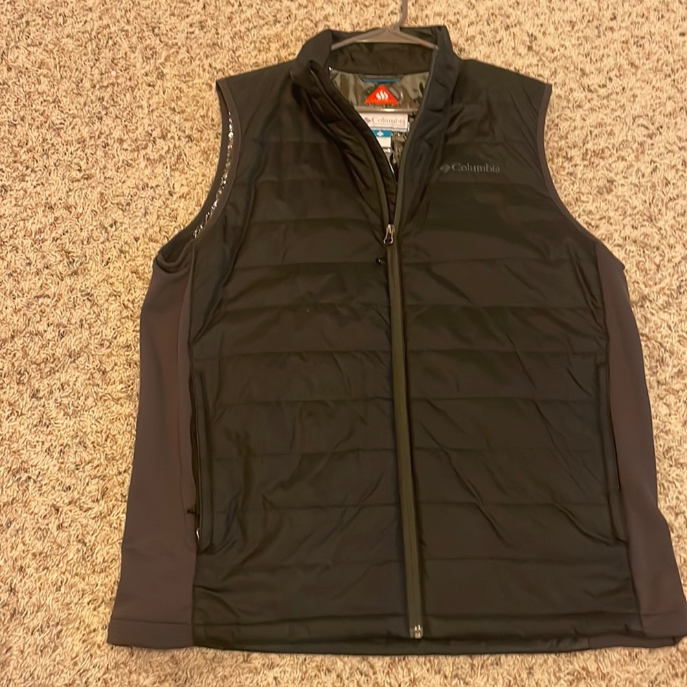 Columbia Vest